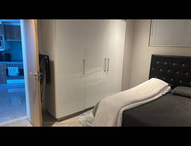 1 BEDROOM APARTMENT FOR SALE IN UMHLANGA CENTRAL